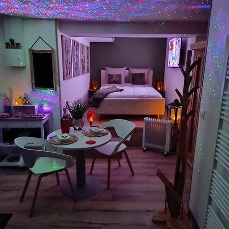 エタプル O Plaisir O Desir Bed & Breakfast エクステリア 写真